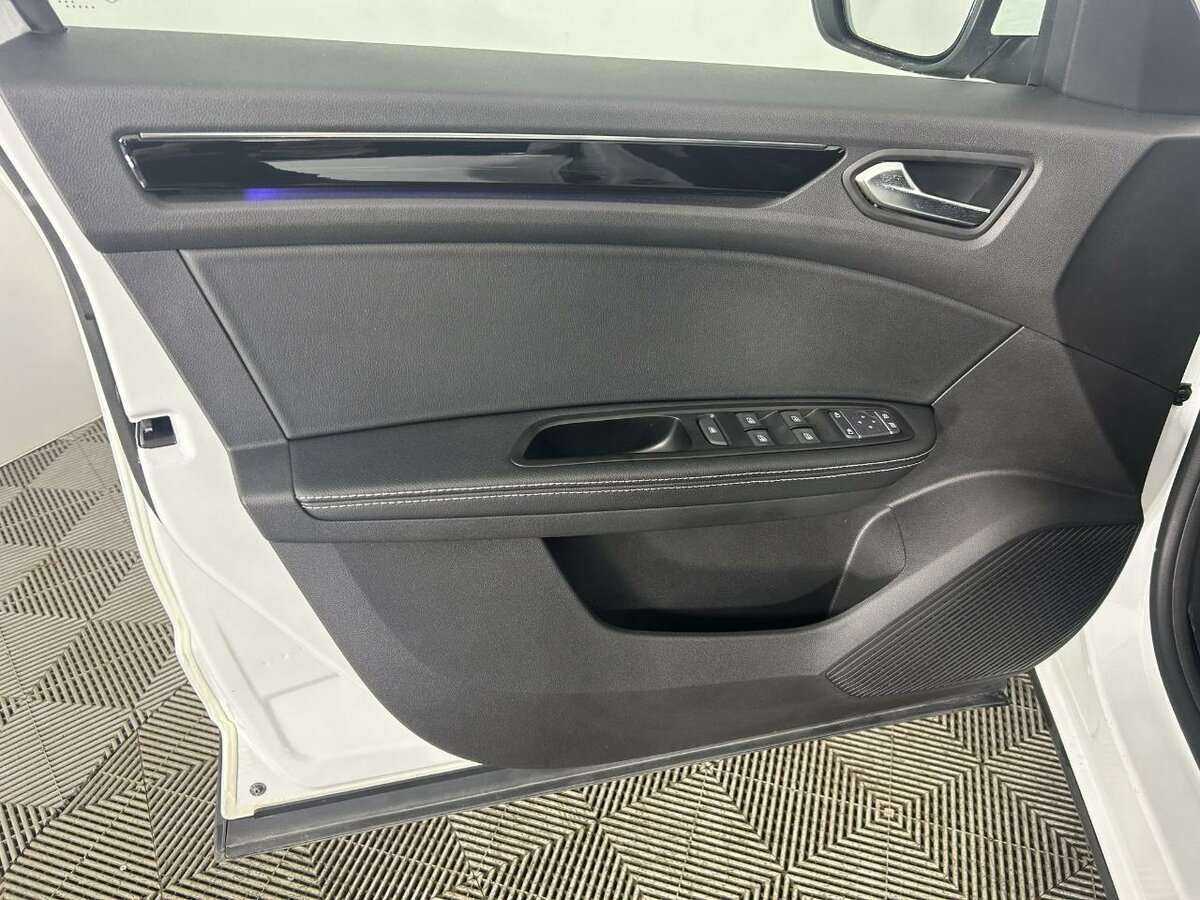 Купить Renault Arkana с пробегом. Фото: #7