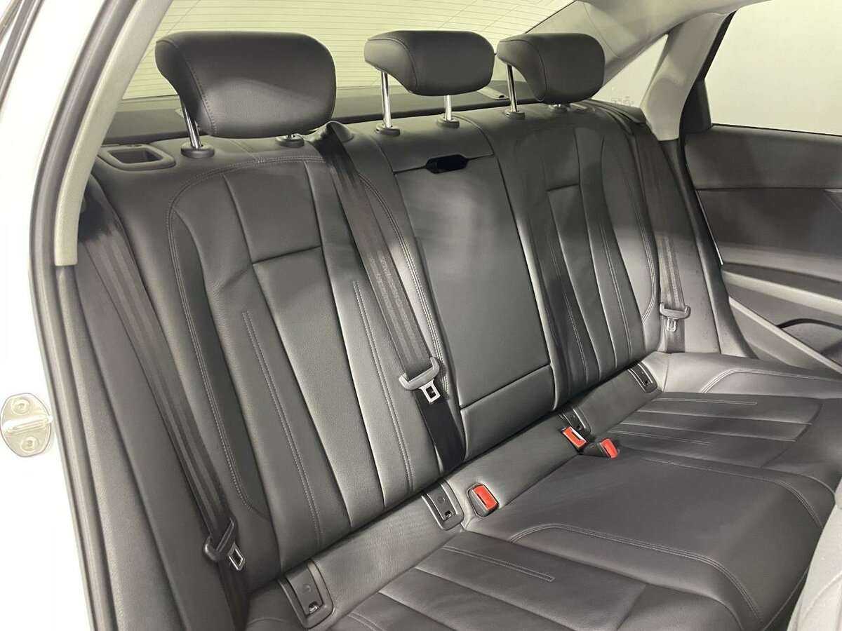 Купить Audi A4 с пробегом. Фото: #14