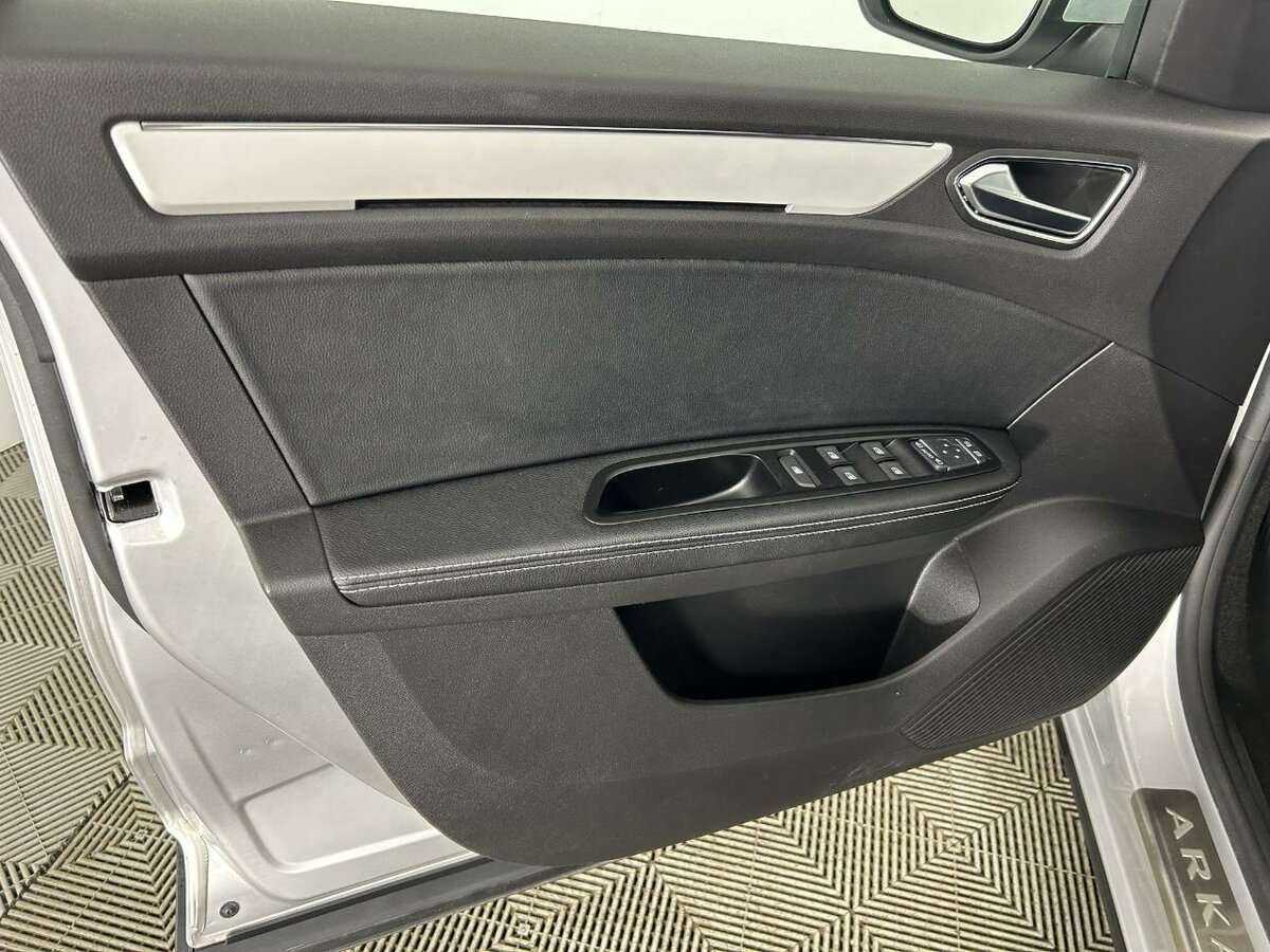 Купить Renault Arkana с пробегом. Фото: #7