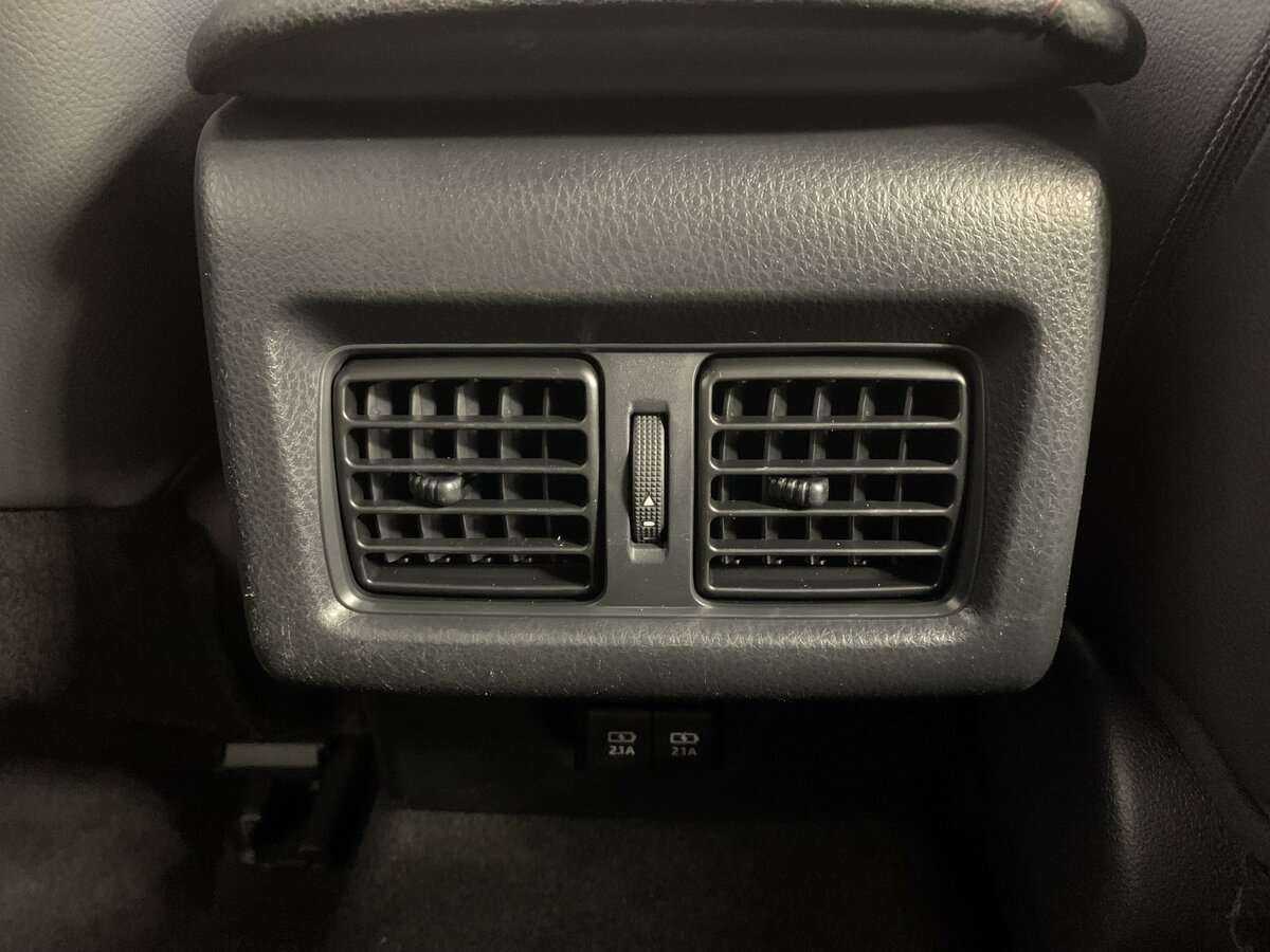 Купить Toyota Camry с пробегом. Фото: #15