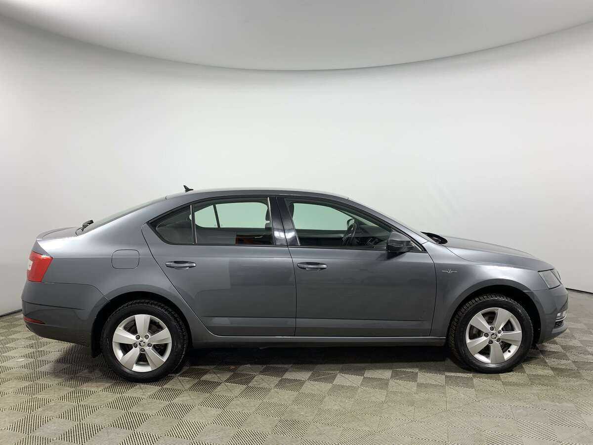 Купить Skoda Octavia с пробегом. Фото: #3