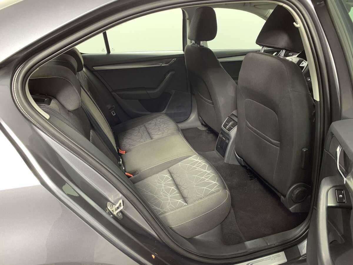 Купить Skoda Octavia с пробегом. Фото: #15