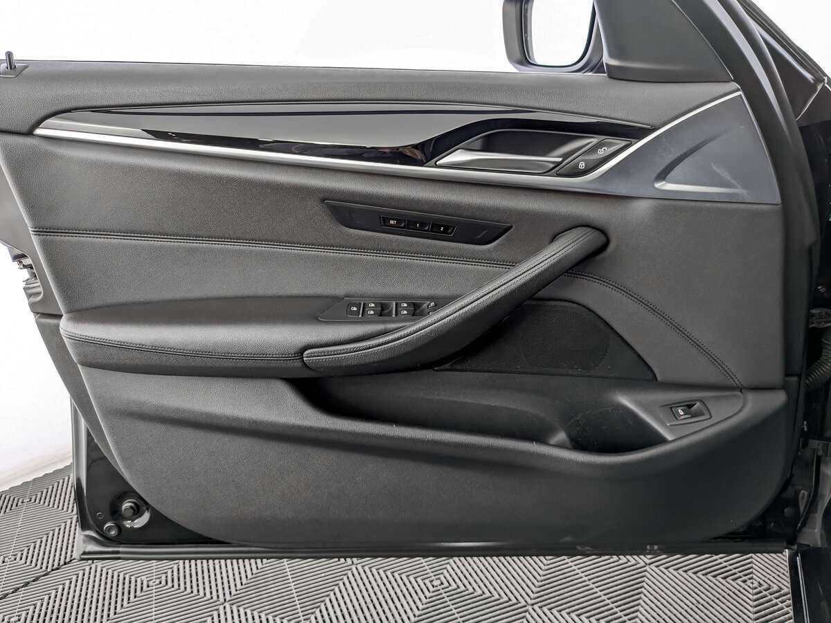 Купить BMW 5 серии с пробегом. Фото: #12