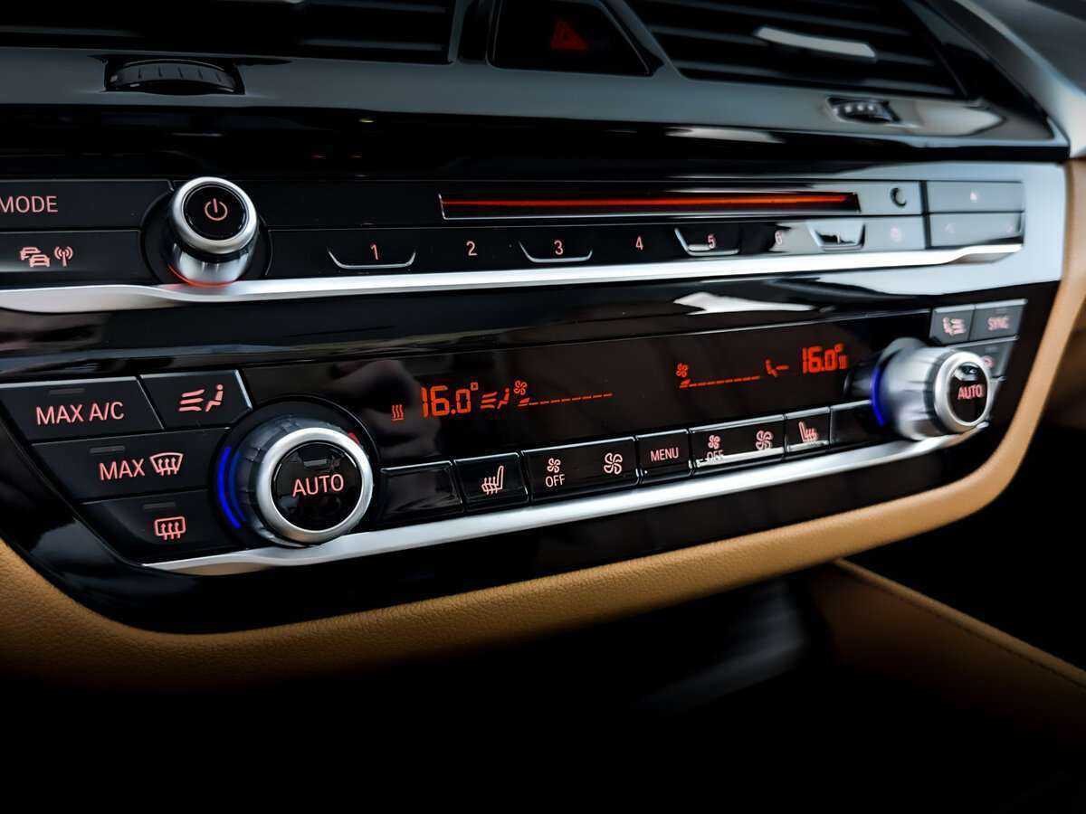 Купить BMW 5 серии с пробегом. Фото: #19