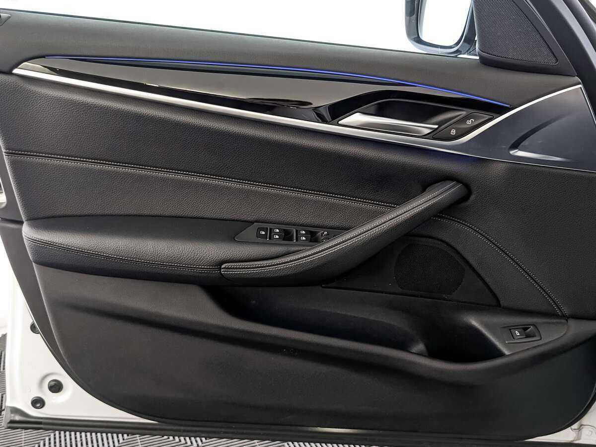 Купить BMW 5 серии с пробегом. Фото: #14