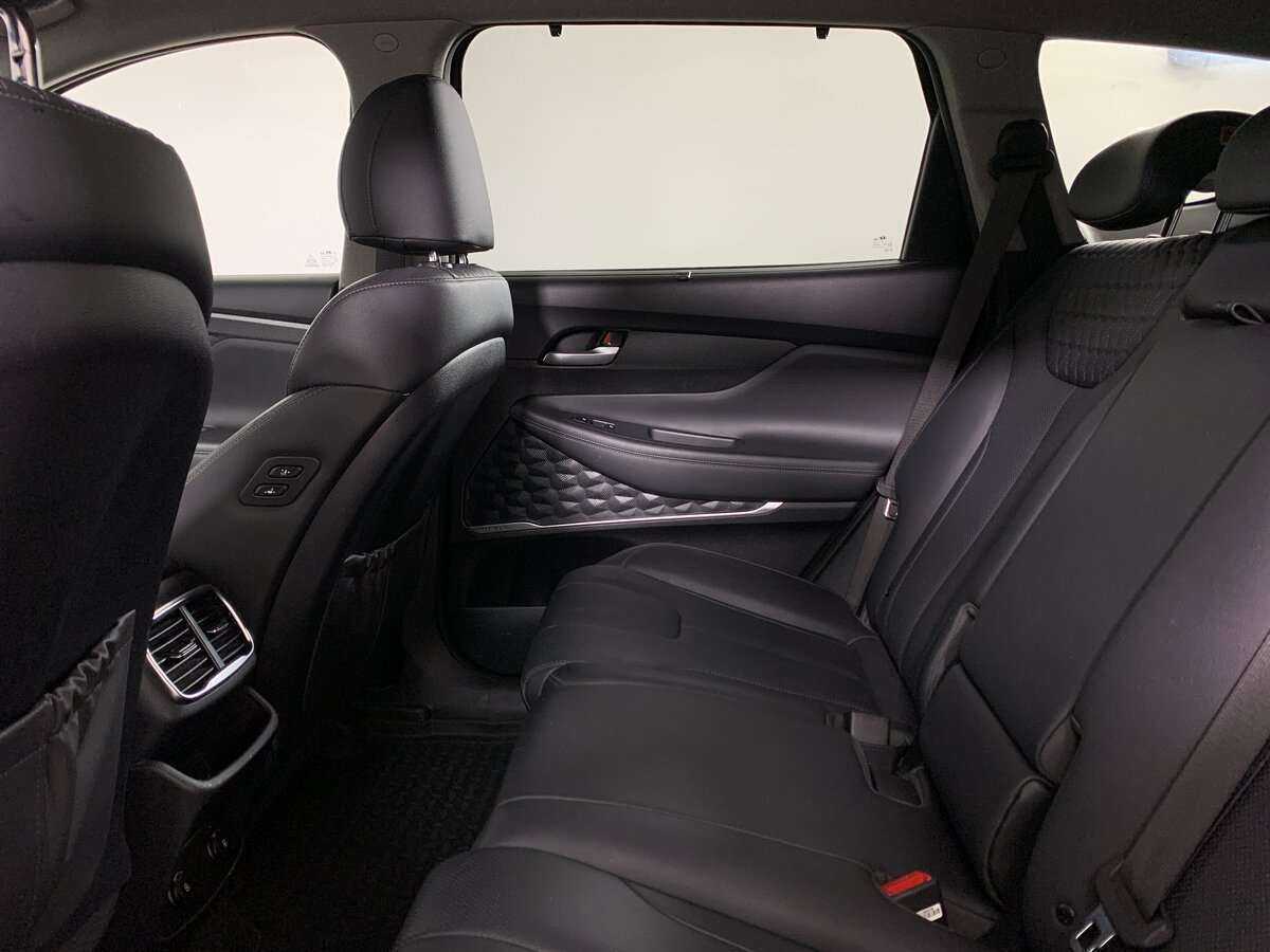 Купить Hyundai Santa Fe с пробегом. Фото: #15