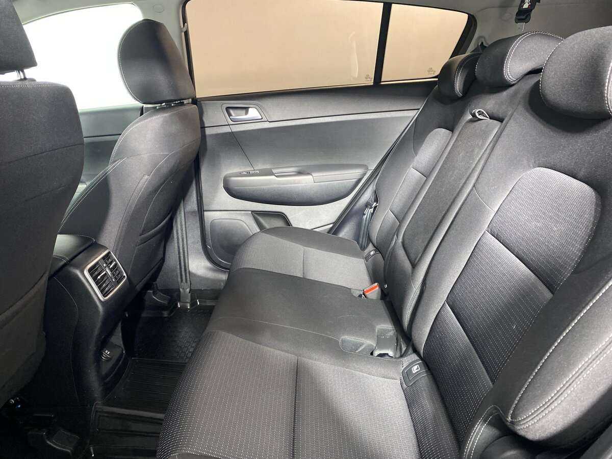 Купить Kia Sportage с пробегом. Фото: #9
