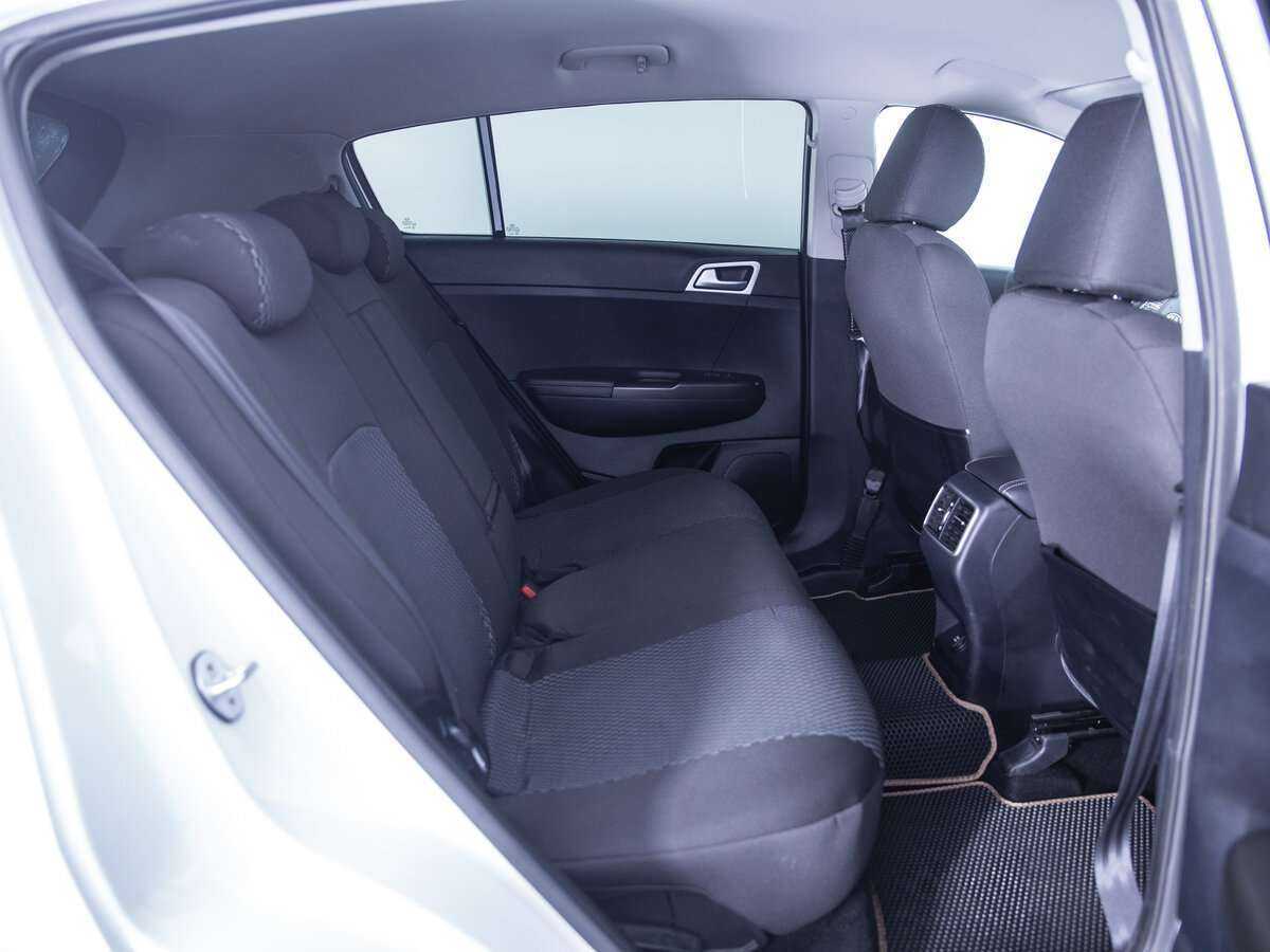 Купить Kia Sportage с пробегом. Фото: #17