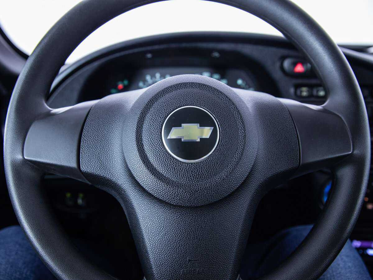 Купить Chevrolet Niva с пробегом. Фото: #6