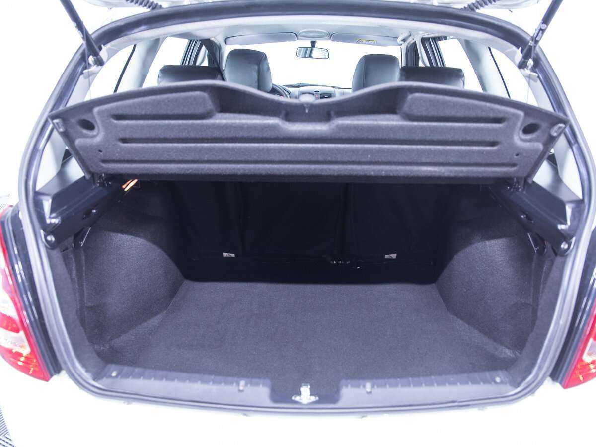 Купить Lada (ВАЗ) Granta с пробегом. Фото: #8