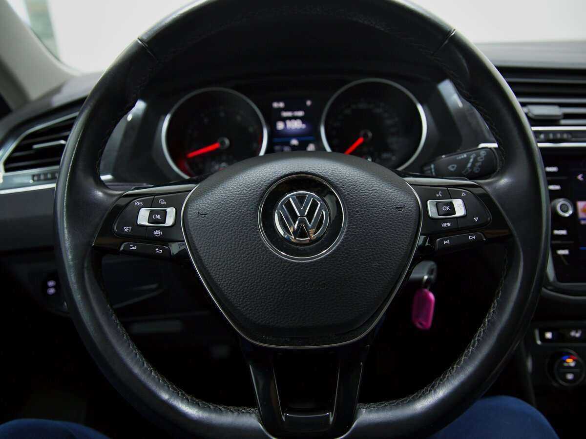 Купить Volkswagen Tiguan с пробегом. Фото: #8
