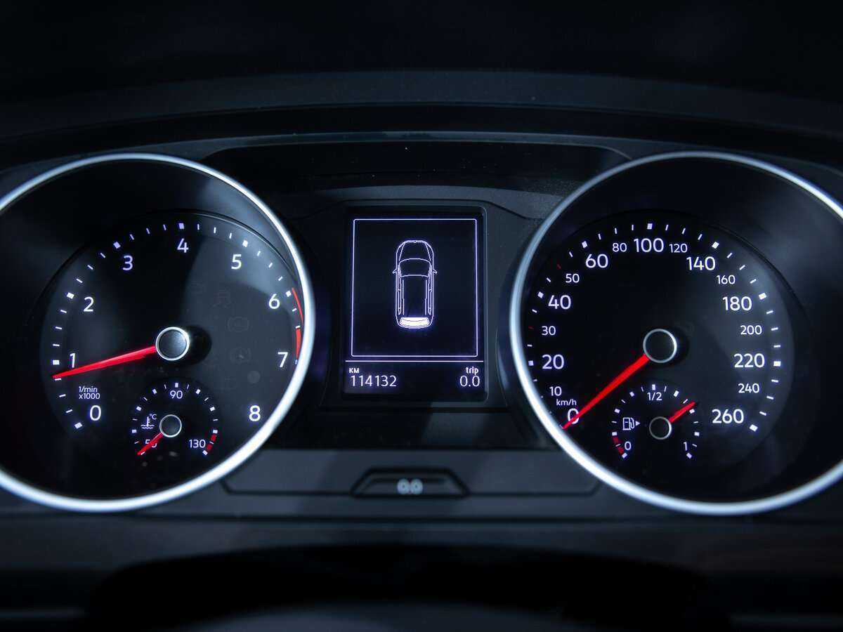 Купить Volkswagen Tiguan с пробегом. Фото: #13