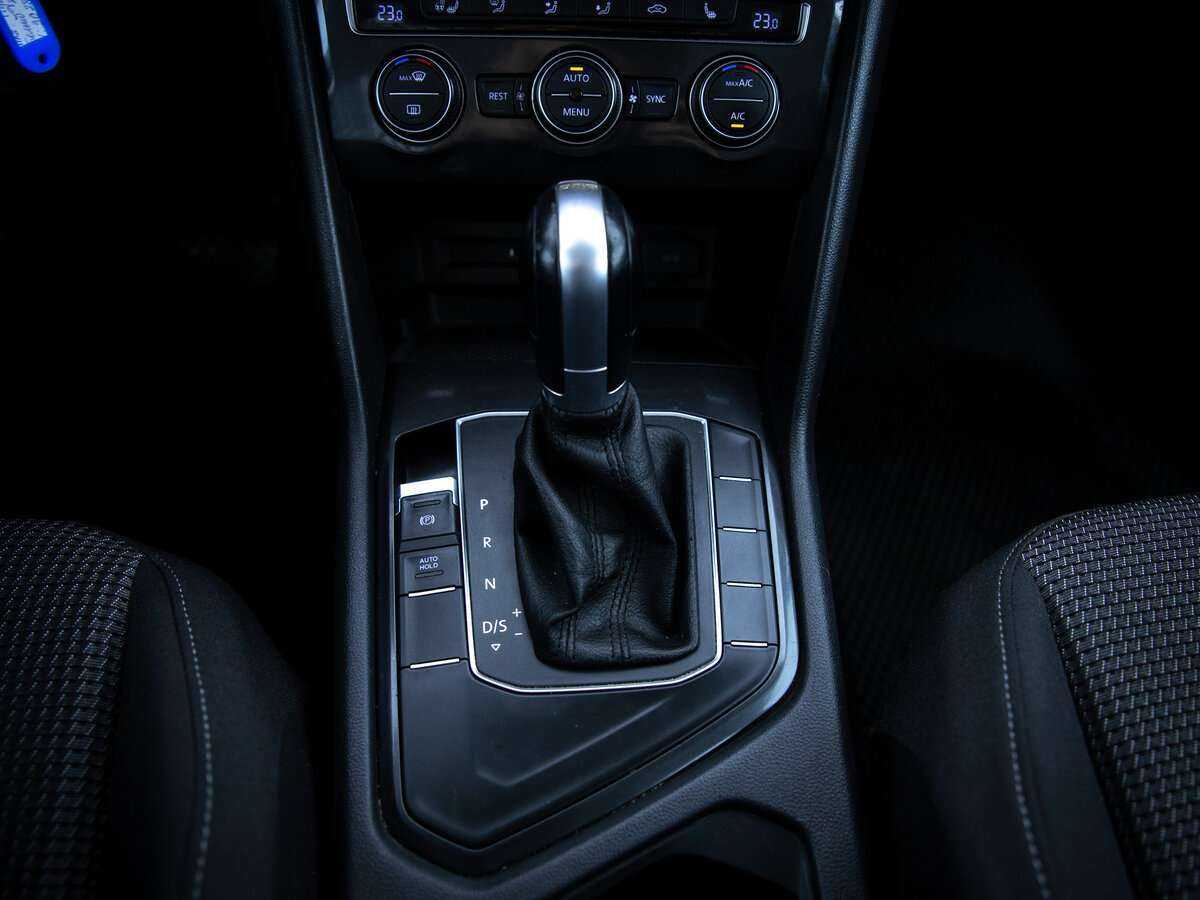 Купить Volkswagen Tiguan с пробегом. Фото: #16