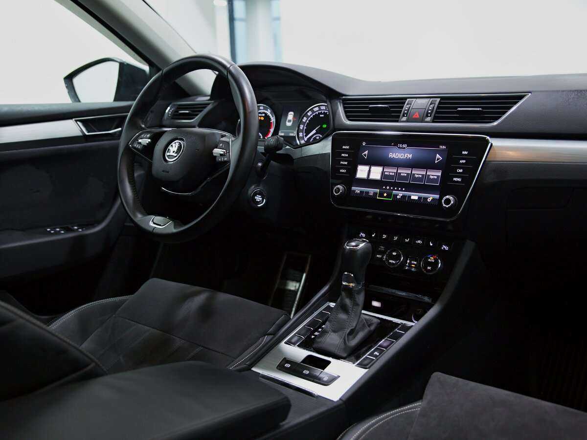 Купить Skoda Superb с пробегом. Фото: #9