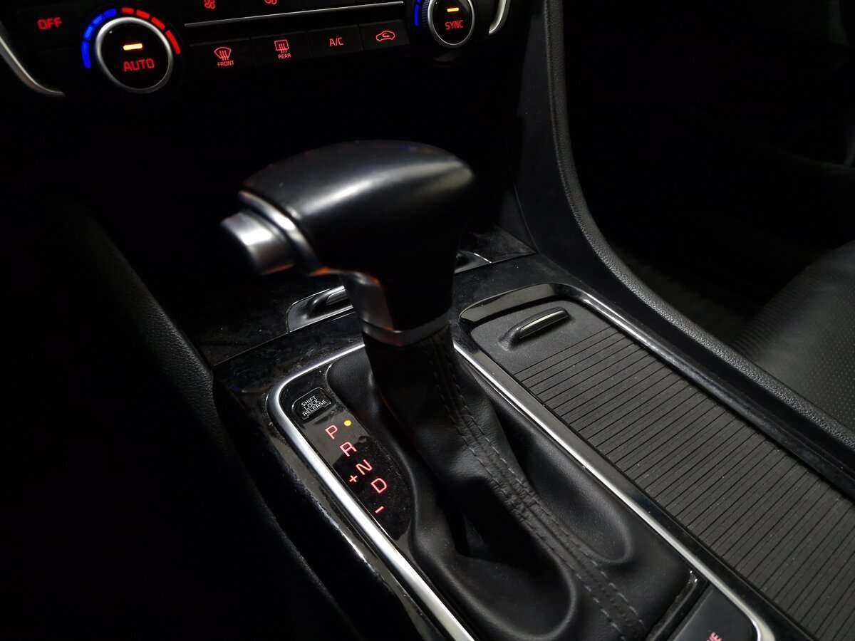 Купить Kia Optima с пробегом. Фото: #13