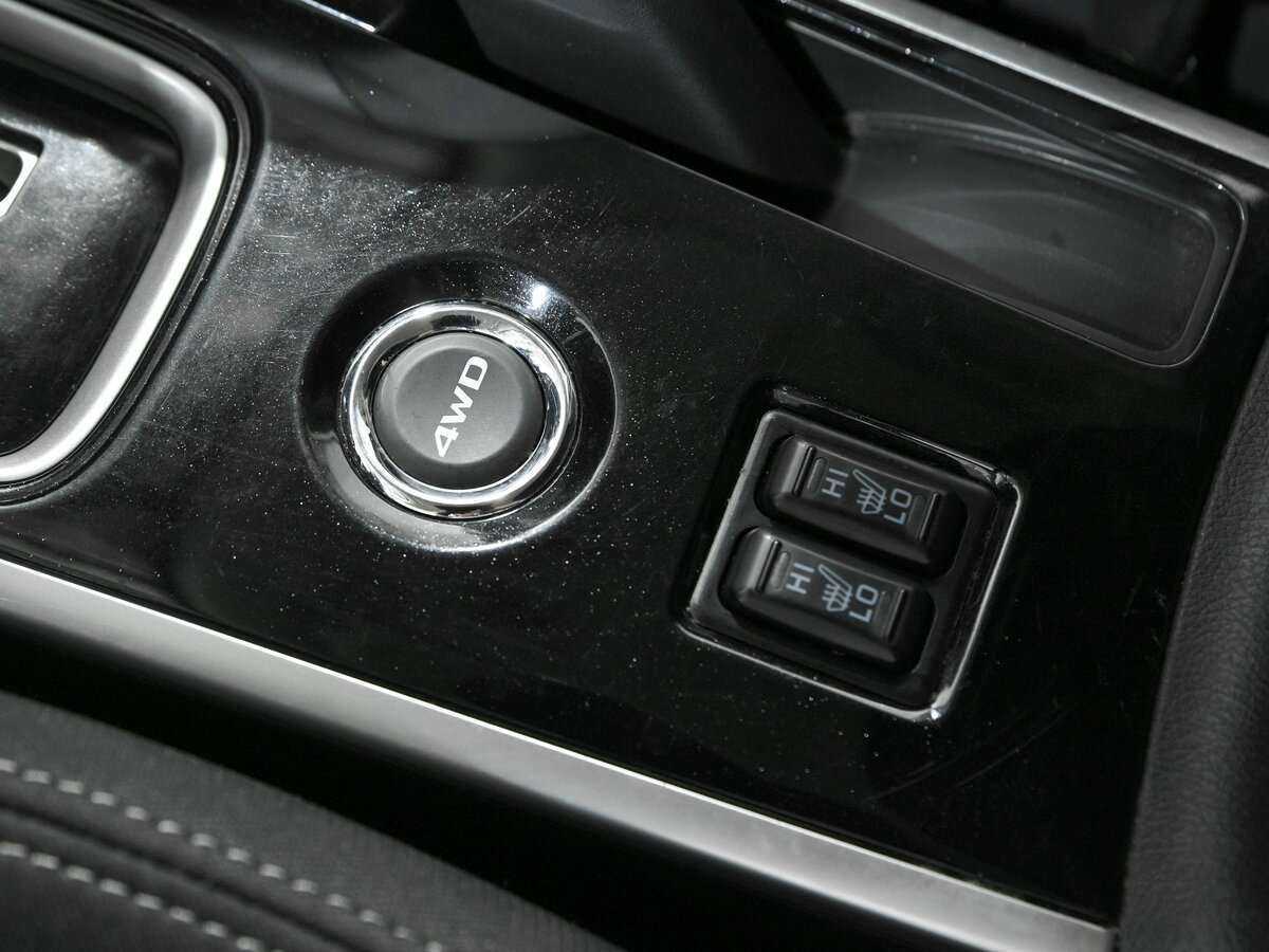 Купить Mitsubishi Outlander с пробегом. Фото: #13