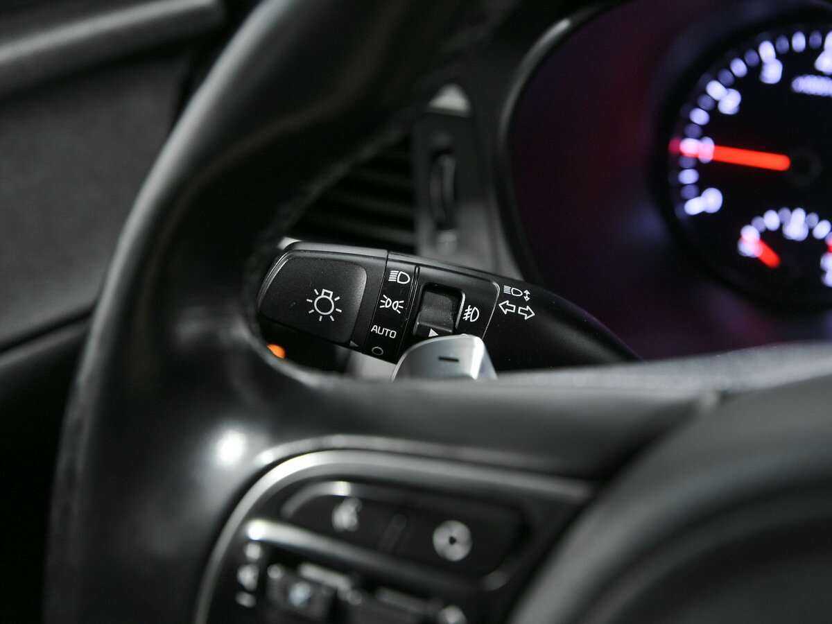 Купить Kia Optima с пробегом. Фото: #9