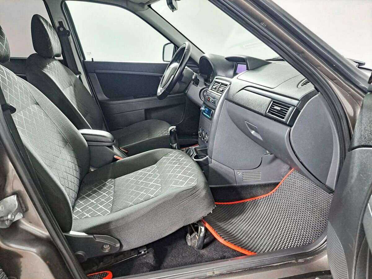 Купить Lada (ВАЗ) Priora с пробегом. Фото: #8