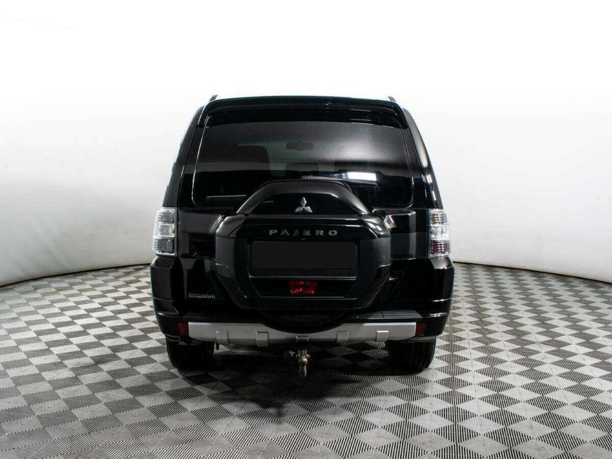 Купить Mitsubishi Pajero с пробегом. Фото: #3