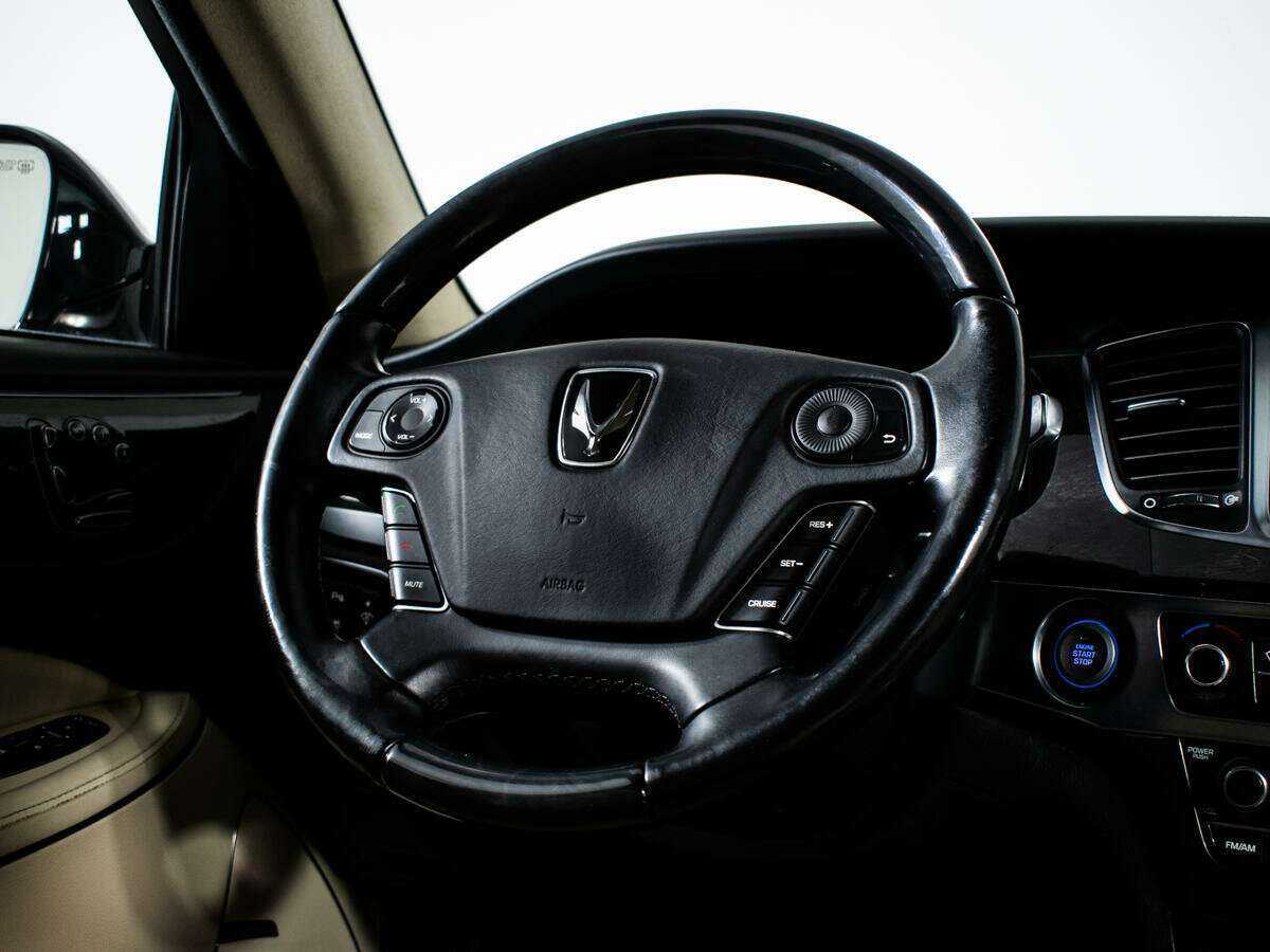 Купить Hyundai Equus с пробегом. Фото: #12