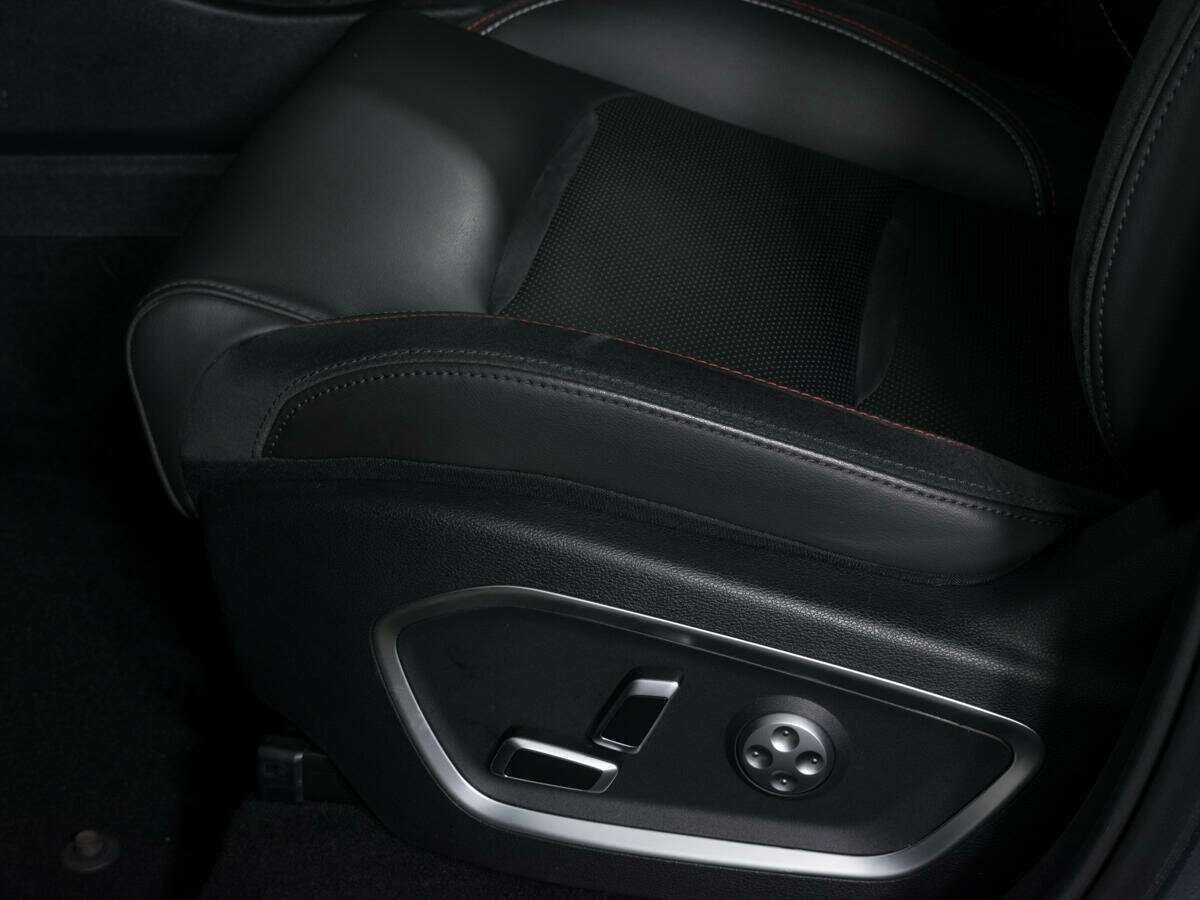 Купить Geely Tugella с пробегом. Фото: #14