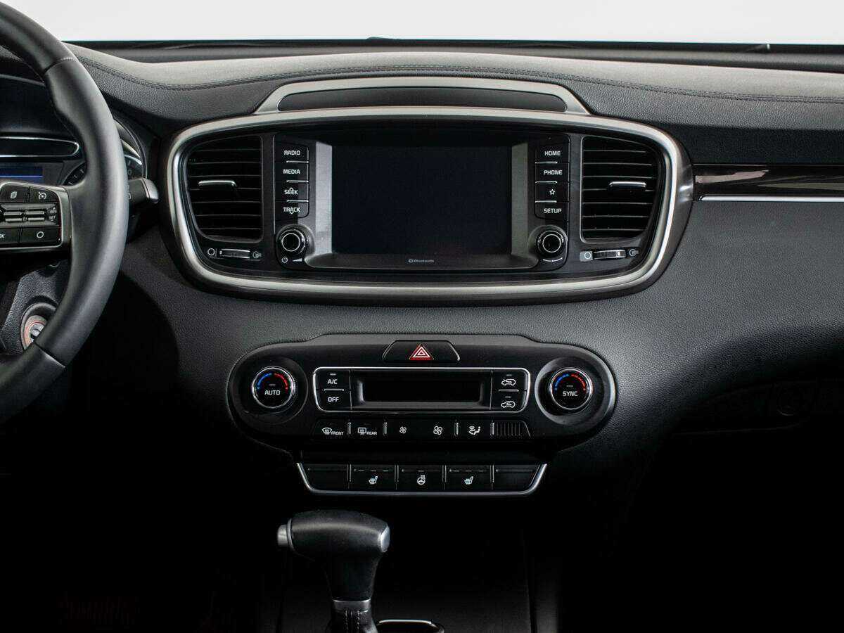 Купить Kia Sorento с пробегом. Фото: #8