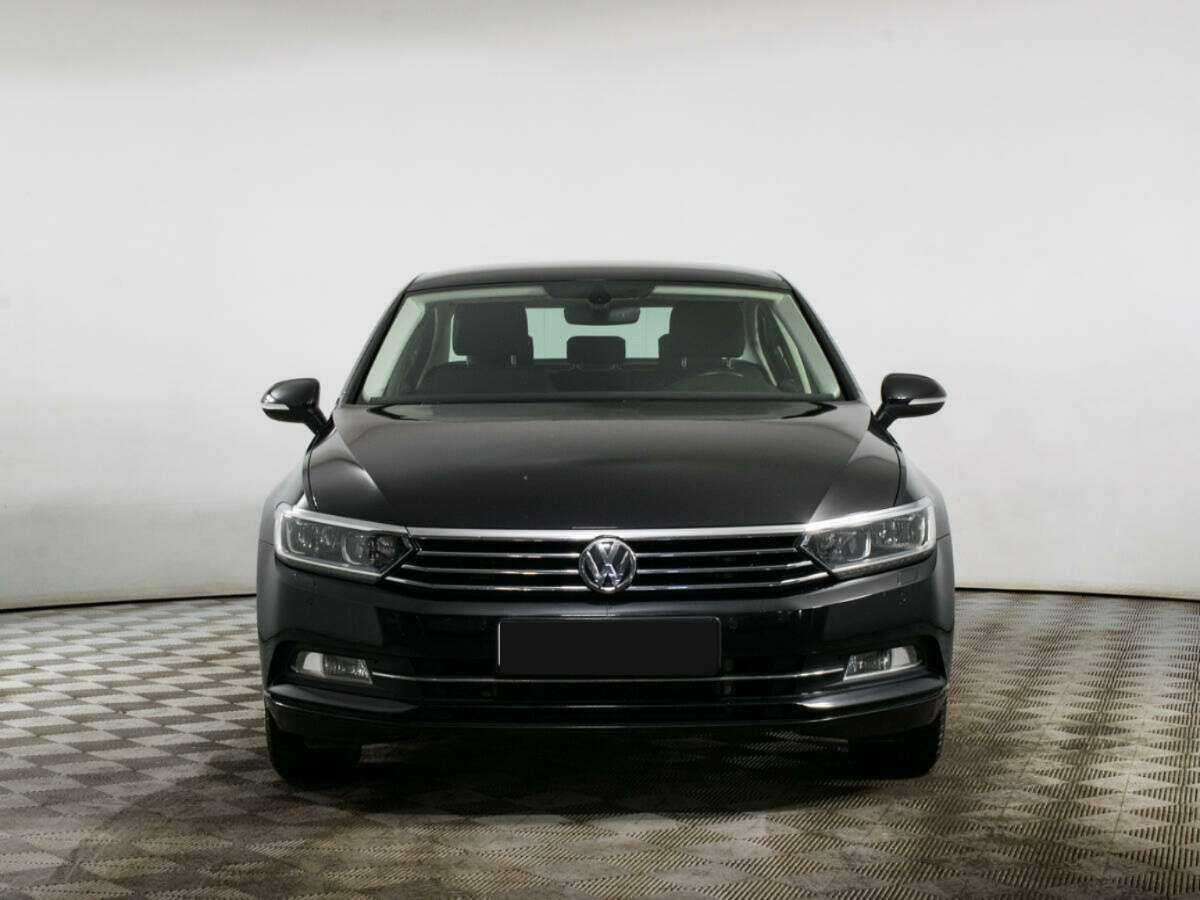 Купить Volkswagen Passat с пробегом. Фото: #1