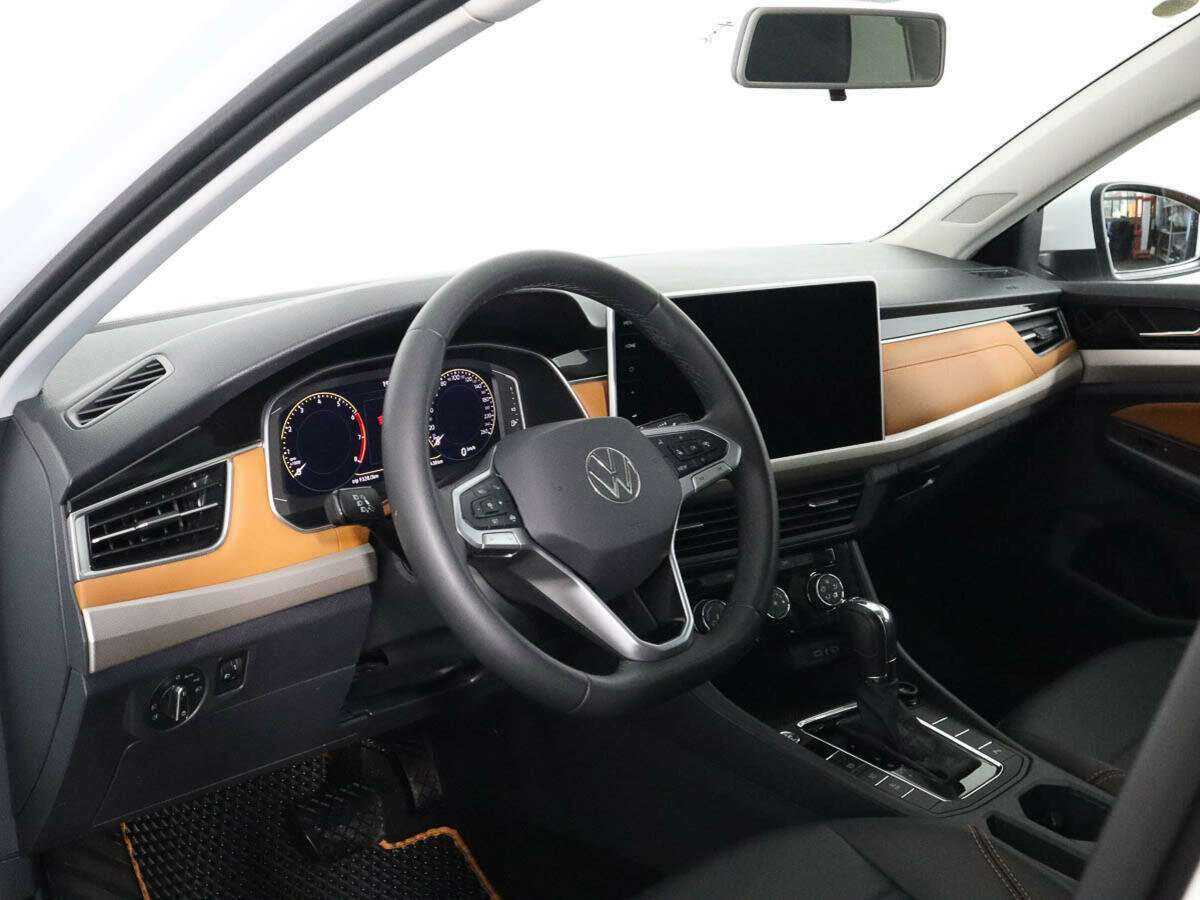 Купить Volkswagen Bora с пробегом. Фото: #7