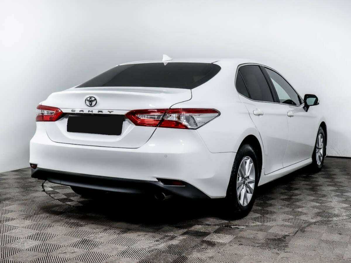 Купить Toyota Camry с пробегом. Фото: #3
