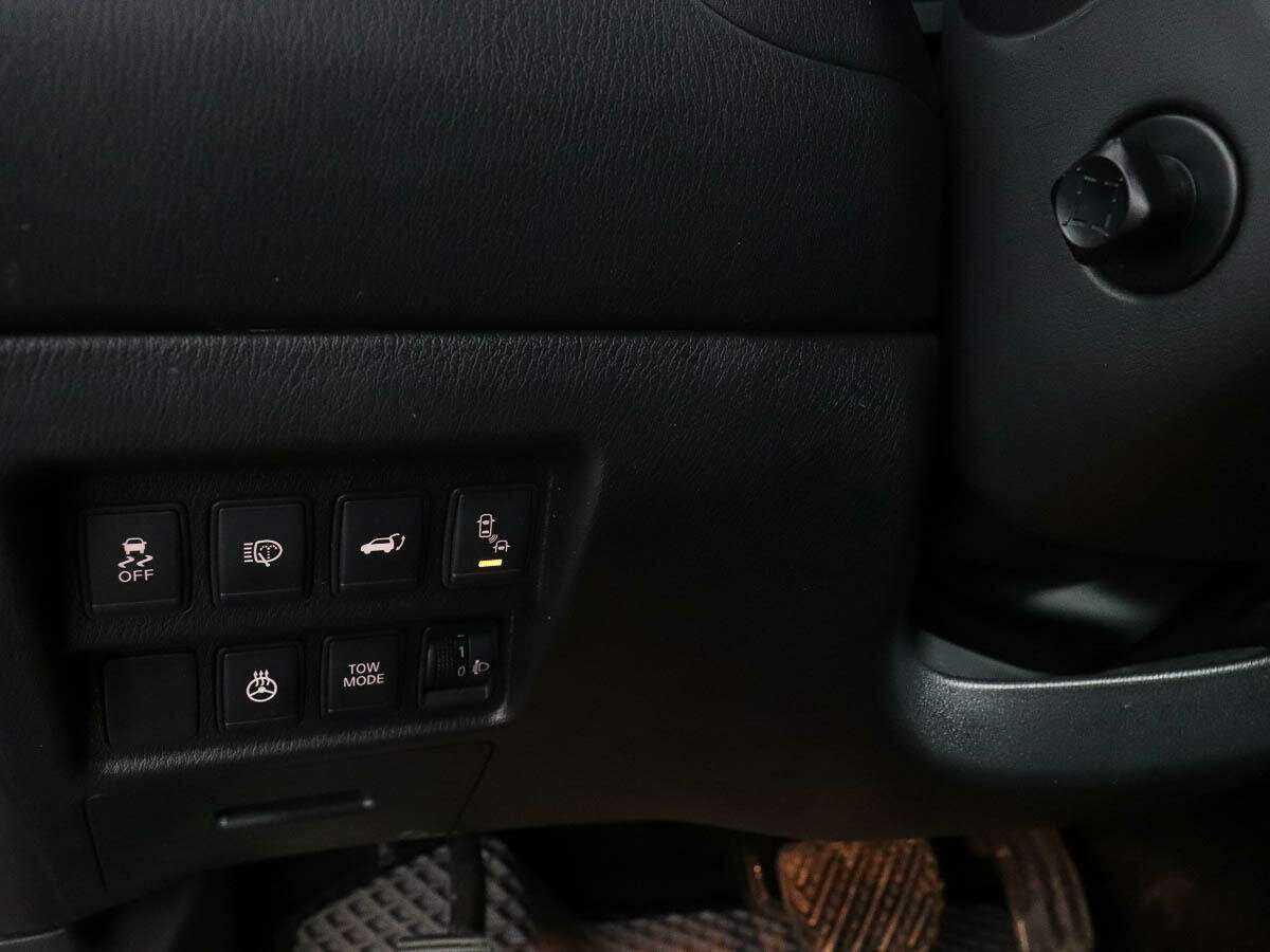 Купить Nissan Pathfinder с пробегом. Фото: #17