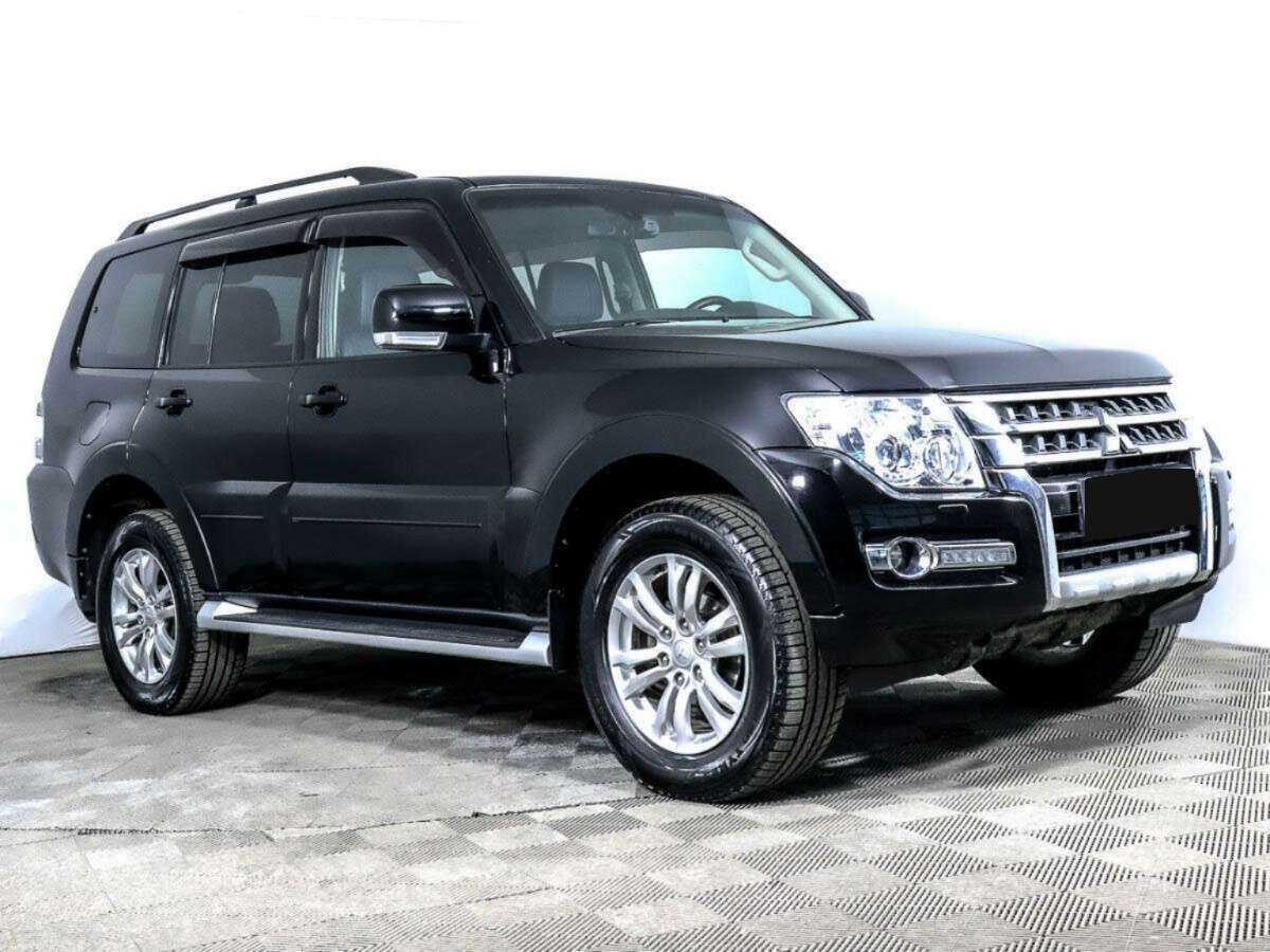 Купить Mitsubishi Pajero с пробегом. Фото: #1