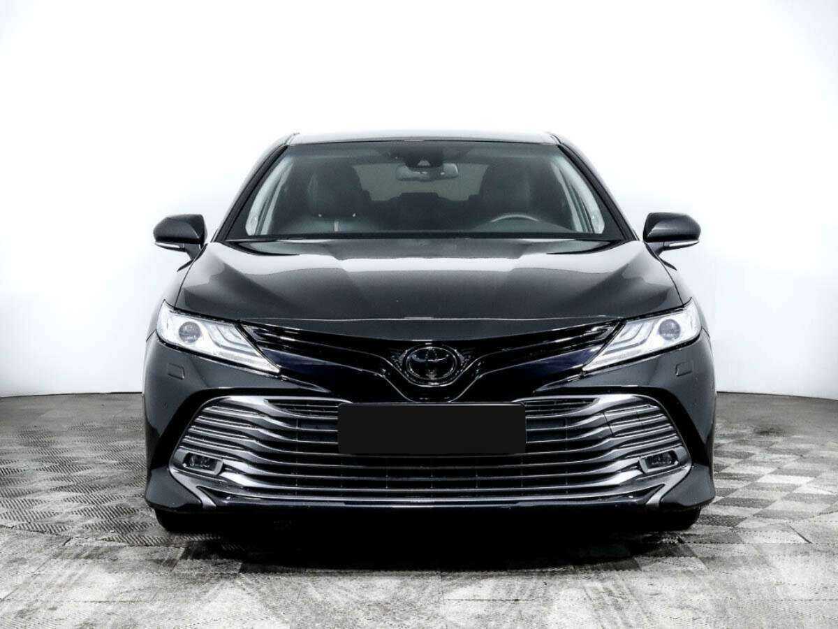 Купить Toyota Camry с пробегом. Фото: #1