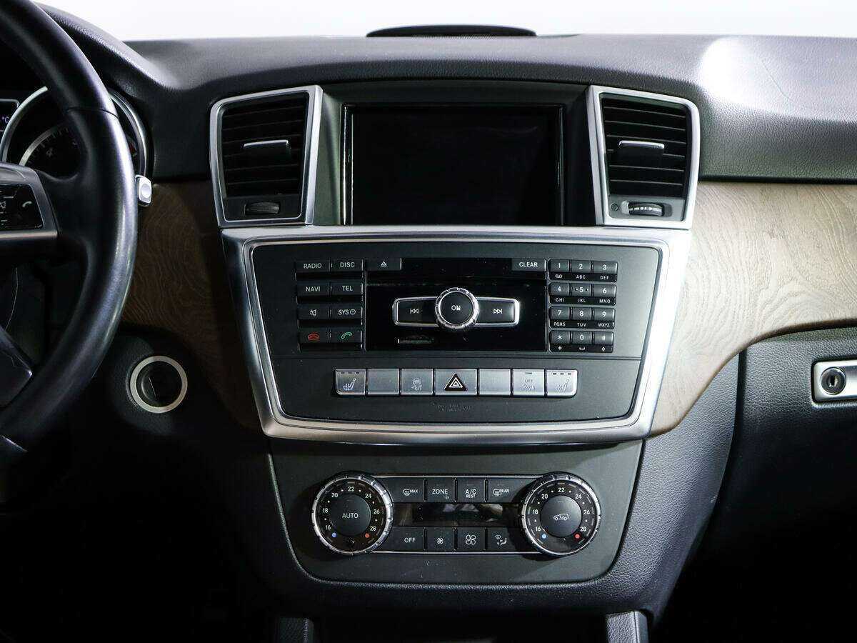 Купить Mercedes-Benz M-Класс с пробегом. Фото: #10