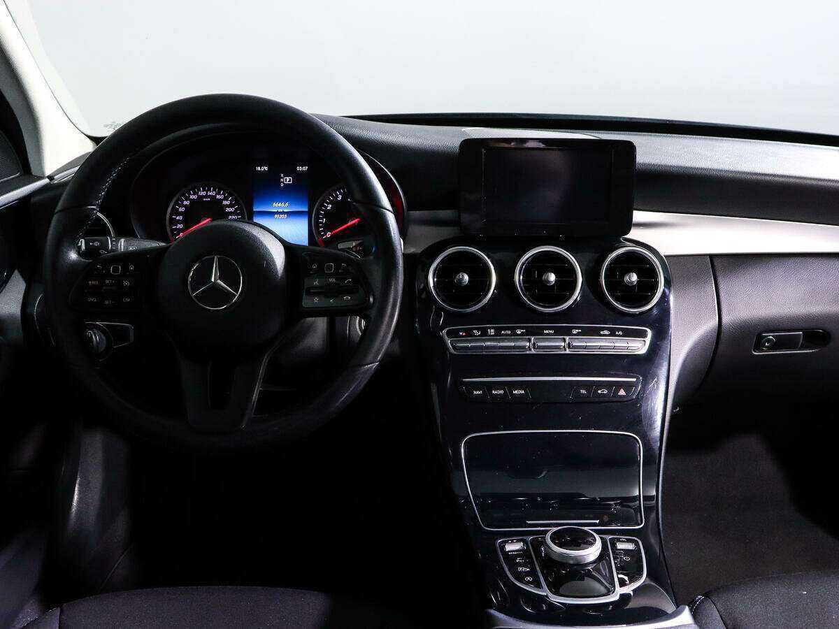 Купить Mercedes-Benz C-Класс с пробегом. Фото: #10