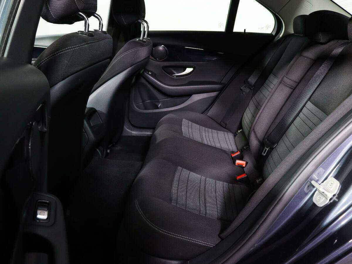 Купить Mercedes-Benz C-Класс с пробегом. Фото: #6