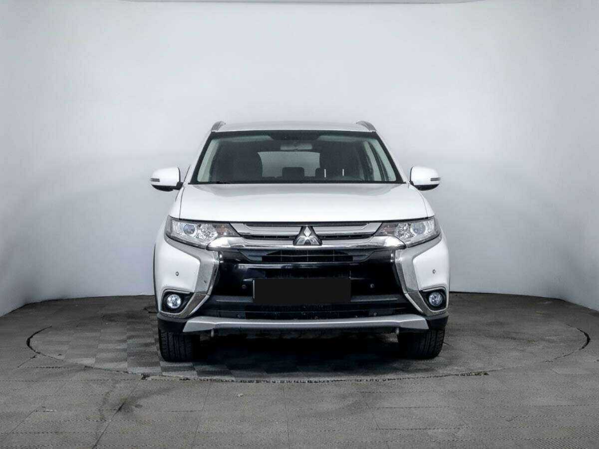 Купить Mitsubishi Outlander с пробегом. Фото: #1