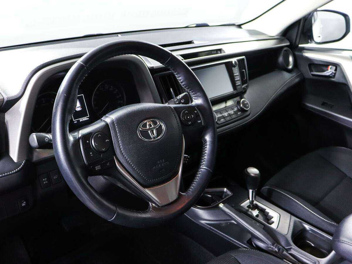 Купить Toyota RAV4 с пробегом. Фото: #6