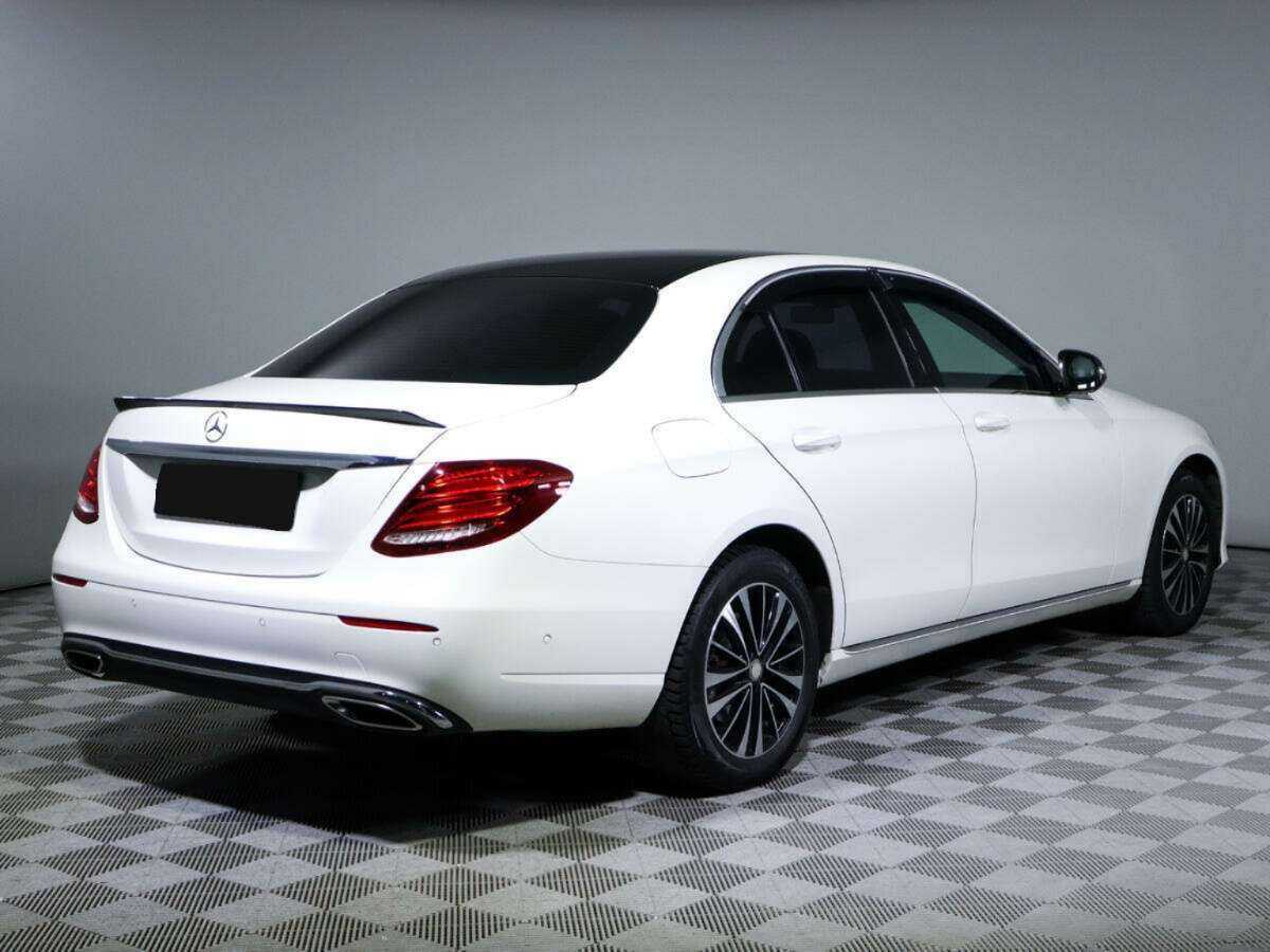 Купить Mercedes-Benz E-Класс с пробегом. Фото: #4