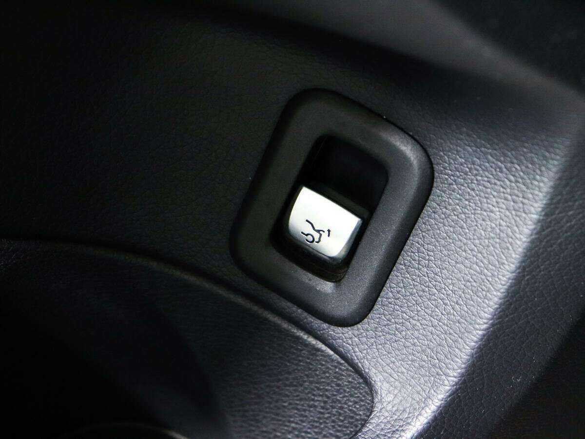 Купить Mercedes-Benz C-Класс с пробегом. Фото: #20