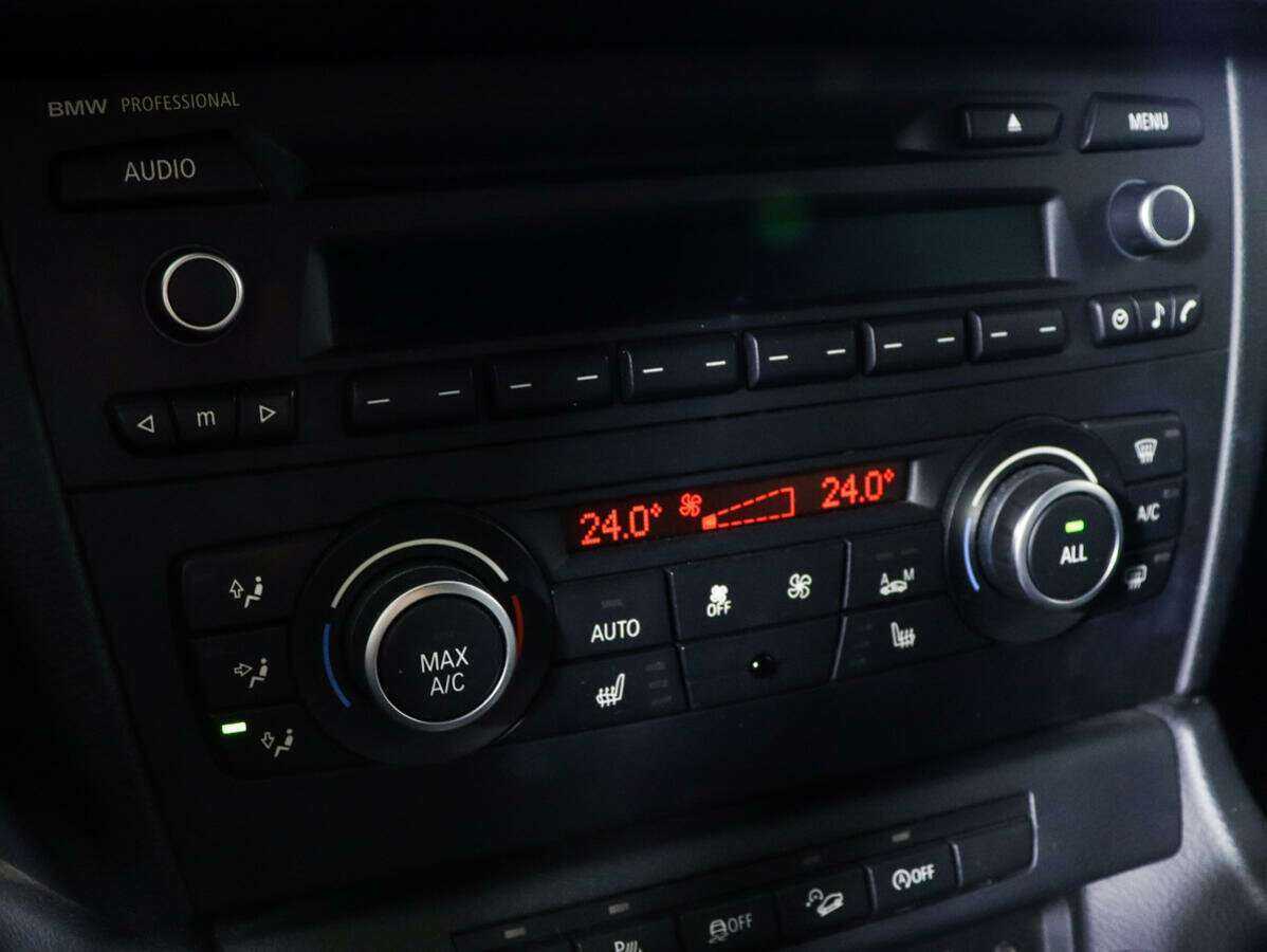 Купить BMW X1 с пробегом. Фото: #15