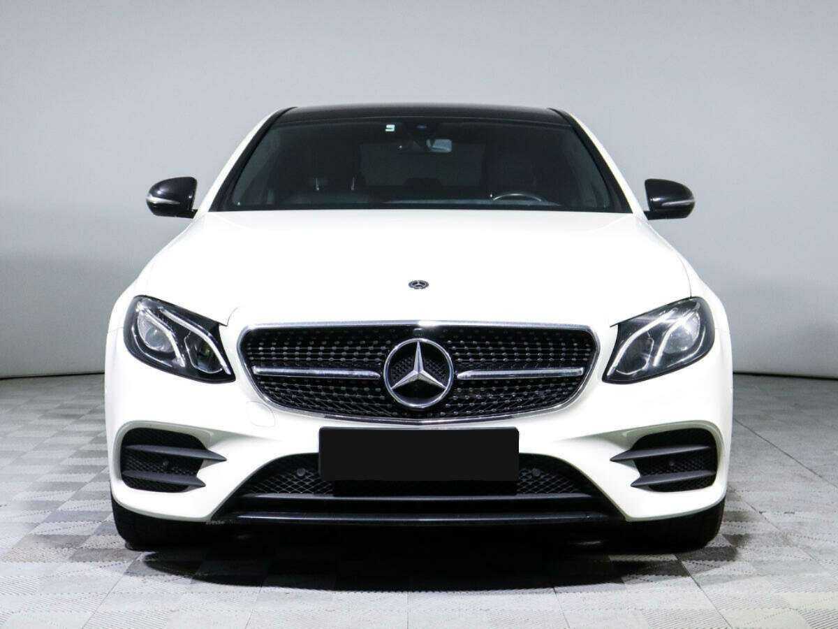 Купить Mercedes-Benz E-Класс с пробегом. Фото: #1