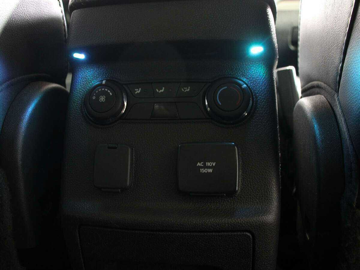 Купить Ford Explorer с пробегом. Фото: #13