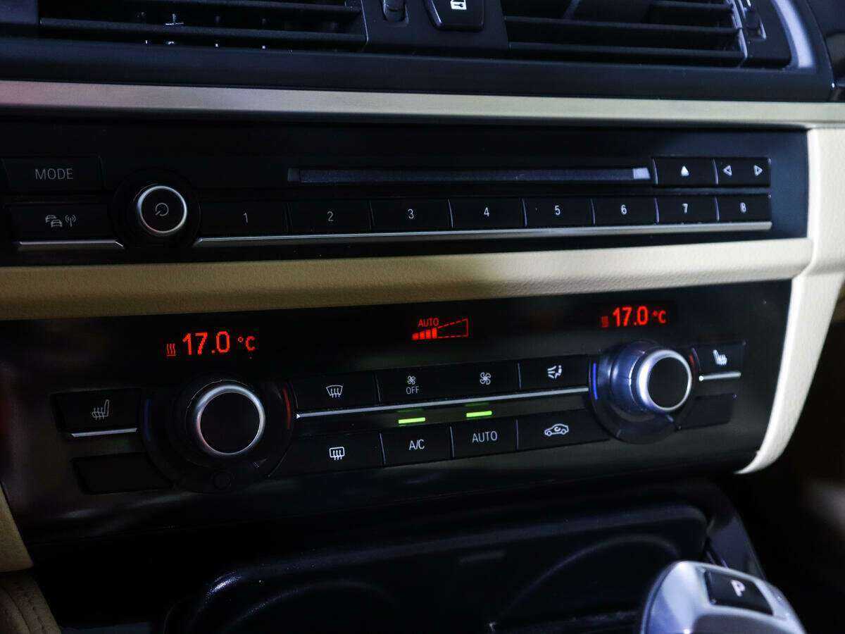 Купить BMW 5 серии с пробегом. Фото: #17