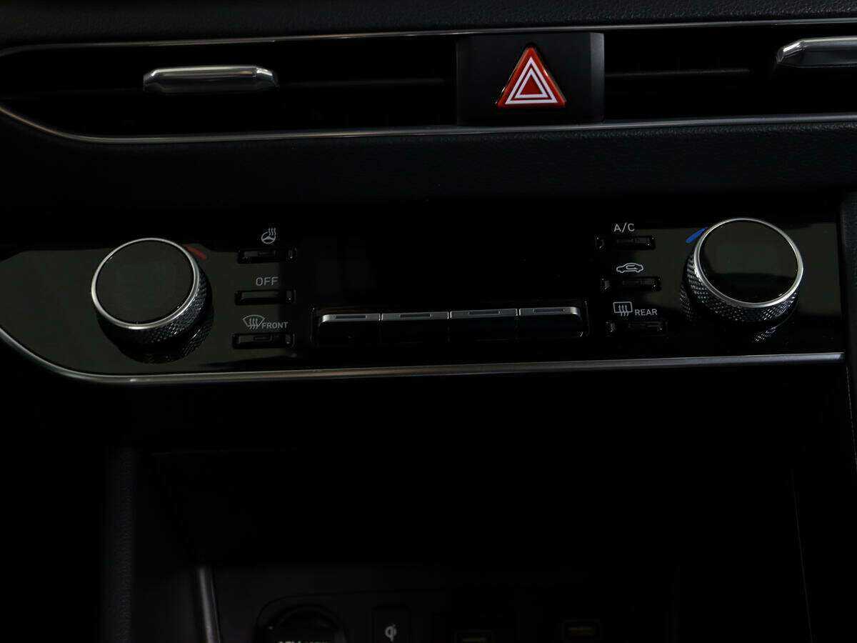 Купить Hyundai Sonata с пробегом. Фото: #25