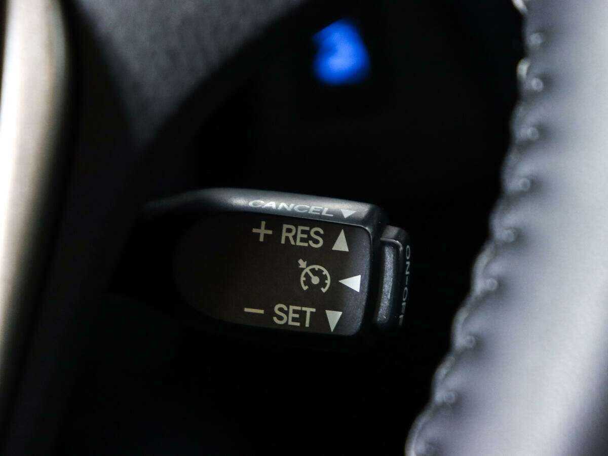 Купить Toyota RAV4 с пробегом. Фото: #15