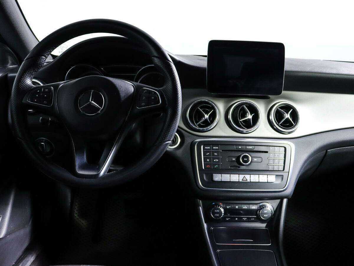 Купить Mercedes-Benz CLA с пробегом. Фото: #10