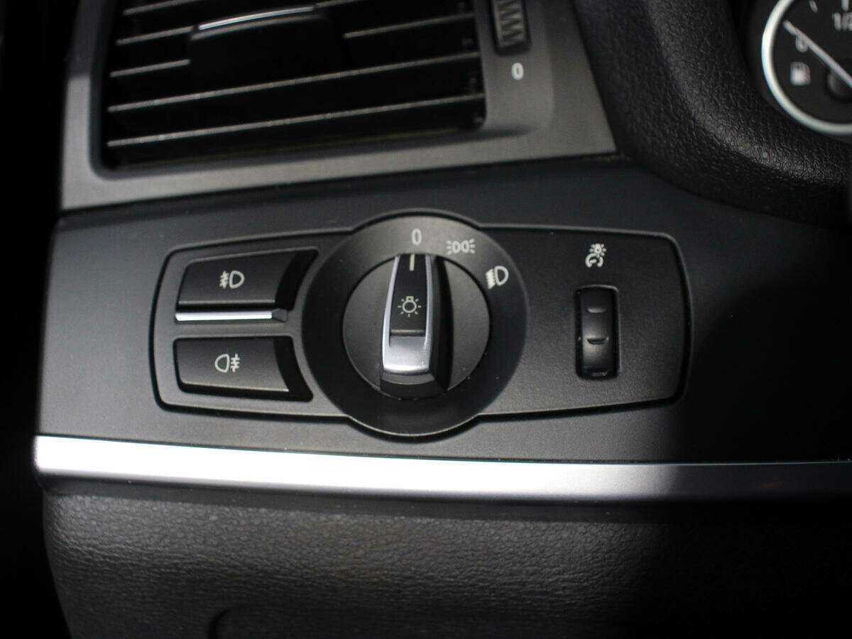 Купить BMW X3 с пробегом. Фото: #11