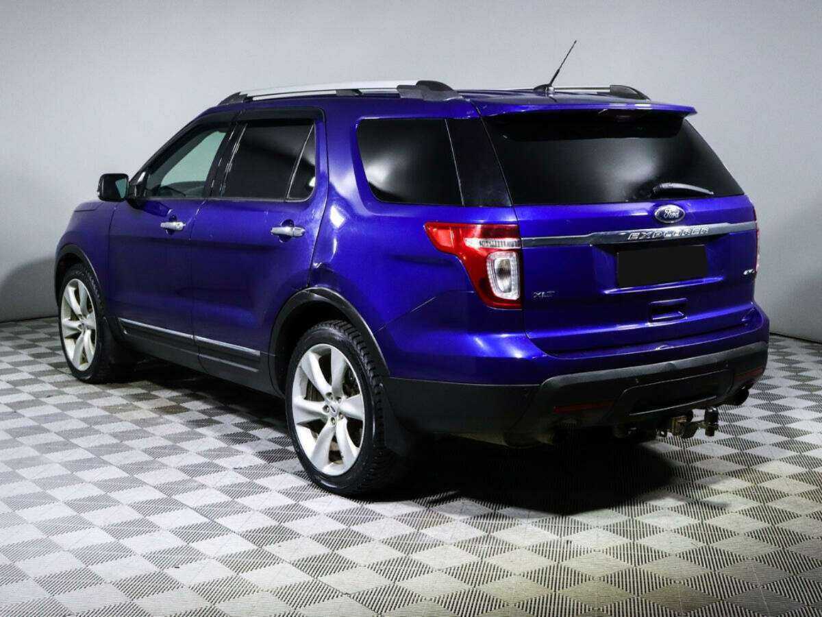 Купить Ford Explorer с пробегом. Фото: #5