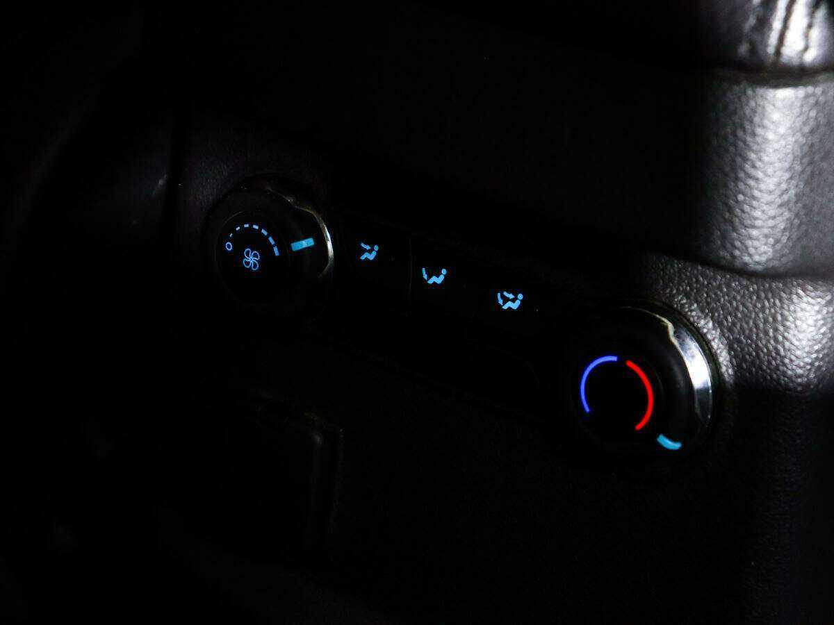 Купить Ford Explorer с пробегом. Фото: #15