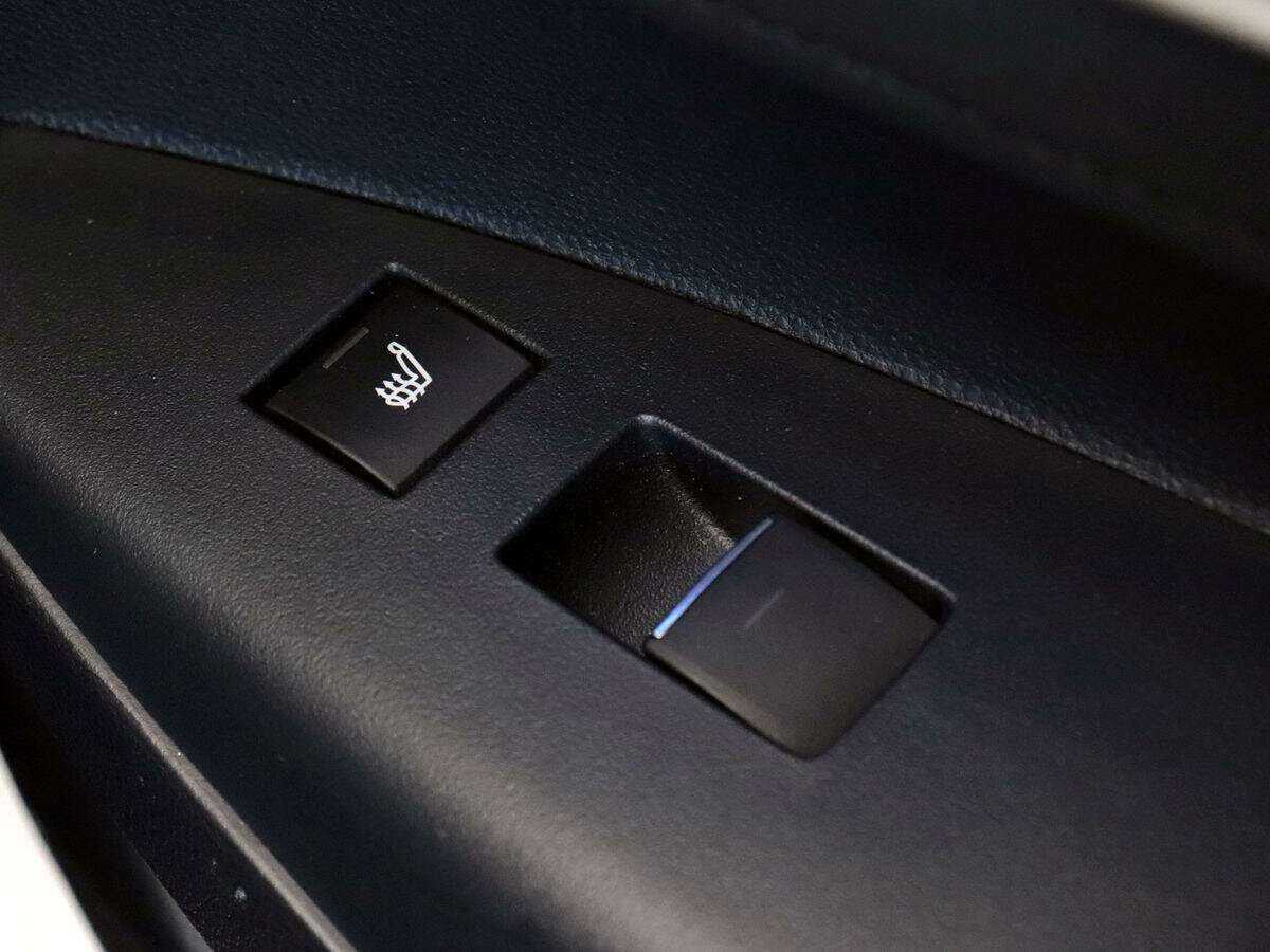 Купить Toyota Corolla с пробегом. Фото: #12